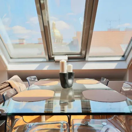 Apartman Modern Penthouse In The Center With Heated Floors & Private Terrace Views Prága