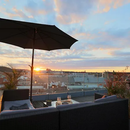 Apartman Modern Penthouse In The Center With Heated Floors & Private Terrace Views Prága