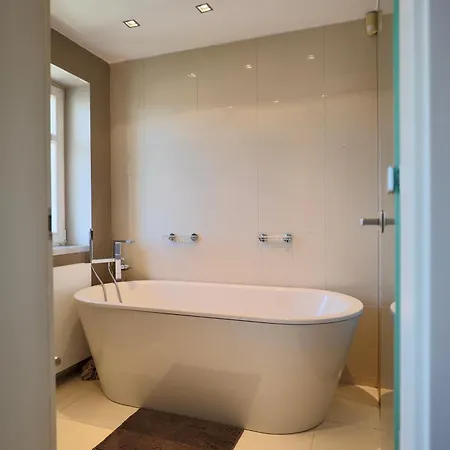 Modern Penthouse In The Center With Heated Floors & Private Terrace Views Apartman Prága